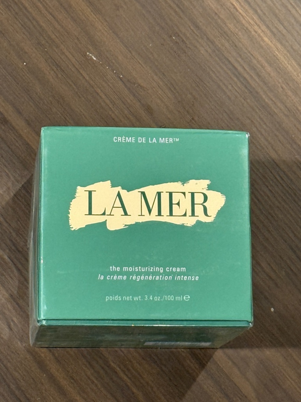 La Mer Green Box with Gold Logo - Crème de la Mer Packaging
